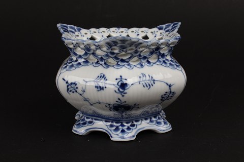 Royal Copenhagen
Blue Fluted Full Lace
Sugar Bowl no. 1113
