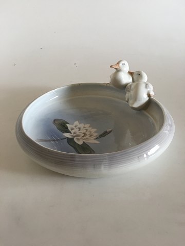 Royal Copenhagen Art Nouveau Bowl with two ducks No 358