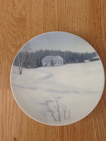 Royal Copenhagen Art nouveau Wall Plate with winter Motif No 1287/1117