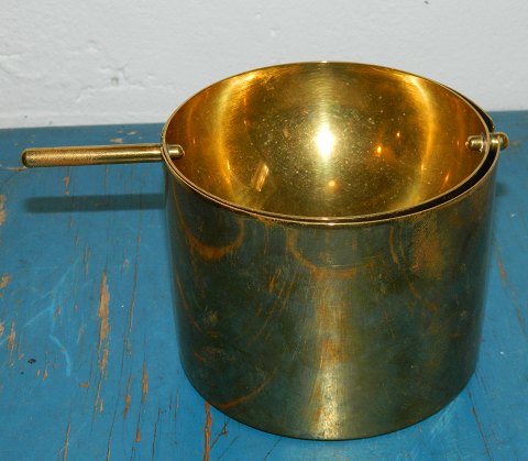 Arne Jacobsen ashtray in brass for Stelton