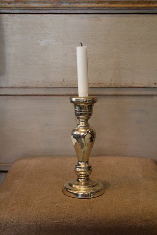 Old candlestick in mercury glass with fine patina.
Height: 22cm.