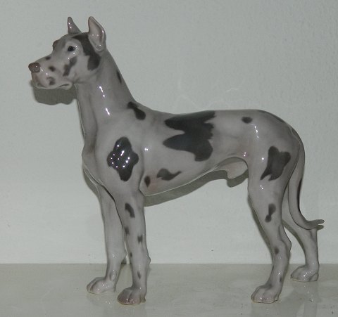 B&G figurine porcelain of Great Dane