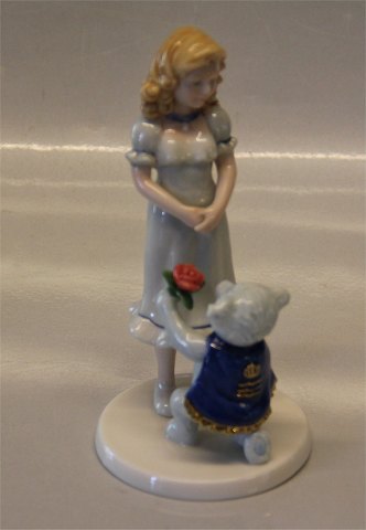 Royal Copenhagen figurine Snowwhite -Rosered 13.5 cm Steiff Teddy bear proposal 
Botton in Ear