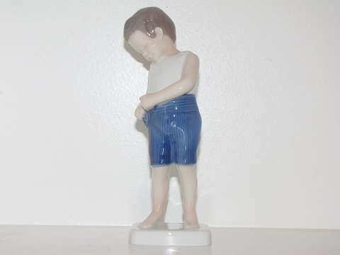 Bing & Grondahl figurine
Boy looking in his pocket