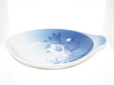 Christmas Rose
Dish