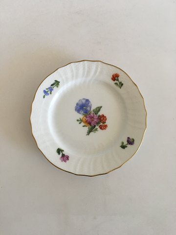 Royal Copenhagen Light Saxon Flower Sidedish No 1627