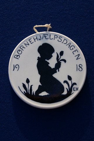 Alumina Children's Help Day's plate 1918