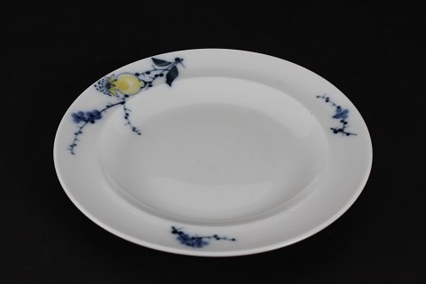 Royal Copenhagen
Rimmon service
Lunch plate 14841
Ø 8,3 inch
DKr. 350,-