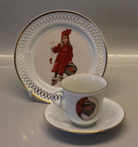 Carl Larsson B&G Porcelain Artist Coffee cups 305  Carl Larsson