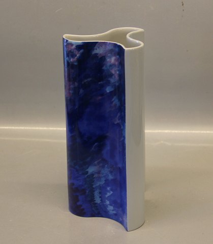 Ocean Royal Copenhagen 513-213-5826 RC Moderne Blue Vase 23.5 x  11 cm Signed 
Grethe Meyer
