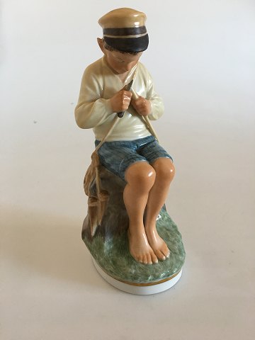 Royal Copenhagen Overglasur Figur Hyrdedreng/Snittedreng No. 905