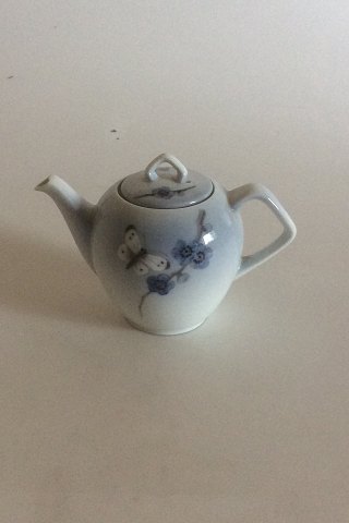 Royal Copenhagen Art Nouveau Mini Tea Pot No 2322/9136