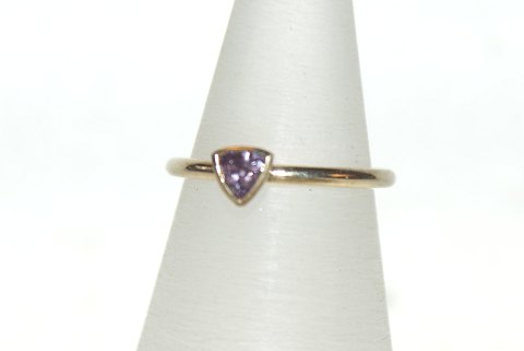 Collect Ring with amethyst, Gold