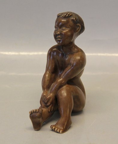 Sjælden Dansk Stentøjs figur B&G Lille dreng 10.5 x 8 cm Kai Nielsen