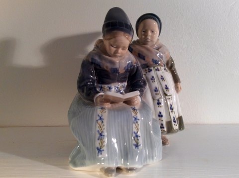 Royal Copenhagen
Amager Girls read
#1395
*800kr