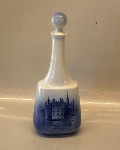 Royal Copenhagen 4881 RC Egeskov Castle Flask with stopper 29 cm 
