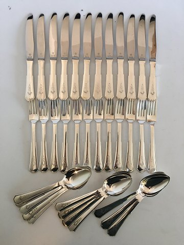 Hans Hansen Arvesølv No.8 Flatware Set for 12 People. 36 Pieces