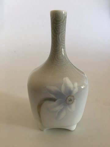 Royal Copenhagen Art Nouveau Vessel Vase No. 200/135 with Daffodil decoration