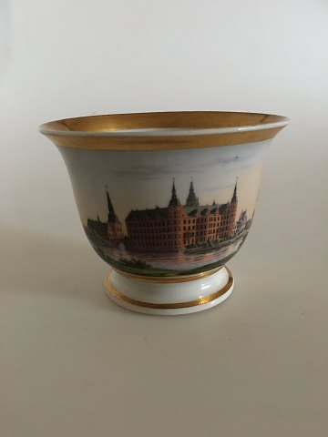 Royal Copenhagen Antique Cup with Handpainted decoration of Frederiksborg Castle