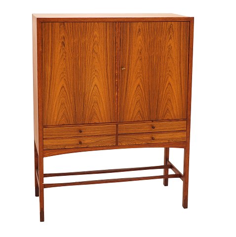 Svante Skogh for Säffle Möbelfabrik, Sweden. 
Cabinet, rosewood. H: 137cm. B: 102cm. T: 44cm