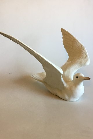 Royal Copenhagen Ivory Gull Figurine made of Porcelæn No 370