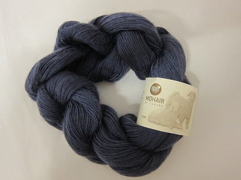 Kidmohair - 1-ply
Kidmohair is a natural product of a very high quality from the angora goat from 
South Africa
The colour shown is: Violet, Colourno 1132
1 ball of wool containing 50 grams