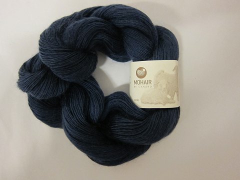 Kidmohair - 1-ply
Kidmohair is a natural product of a very high quality from the angora goat from 
South Africa
The colour shown is: Deep blue, Colourno 1118
1 ball of wool containing 50 grams