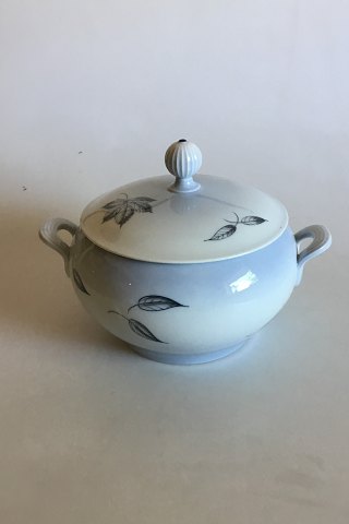 Bing & Grondahl Falling Leaves Tureen No 5