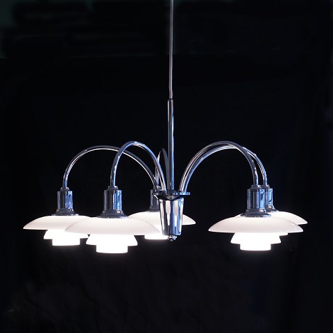 Poul Henningsen - A five light bombardement 
chandelier circa 1999. H: 40cm. D: 65cm