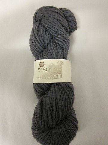 Roving 
Roving is a natural product of a very high quality from the angora goat from 
South Africa
The colour shown is: Charcoal grey, Colourno 4010
1 ball of wool containing 100 grams