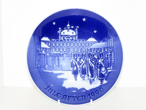 Bing & Grondahl Christmas Plate
1990