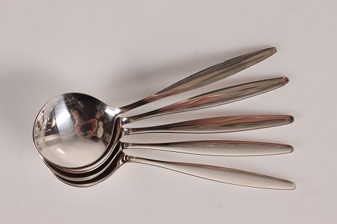 Georg Jensen
Cypres
Bouillon skeer
L 14,5 cm