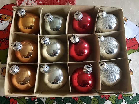 Christmas Balls
Different colors
12 pcs
* 250kr