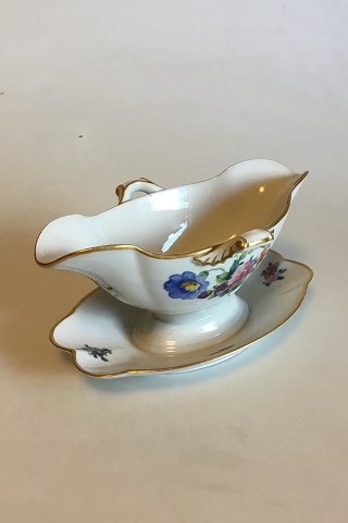 Royal Copenhagen Saxon Flower, Plain Gravy Boat No 493/9059