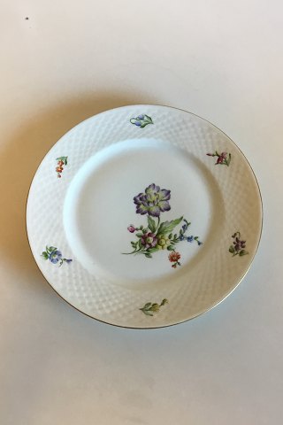 Bing & Grondahl Saxon Flower, White Dinner Plate No 248