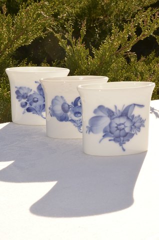 Royal Copenhagen Blaue Blume glatt Zigarettenbecher 8272