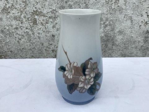 Bing & Grondahl
Flowers Vase
# 8812/210
* 500kr