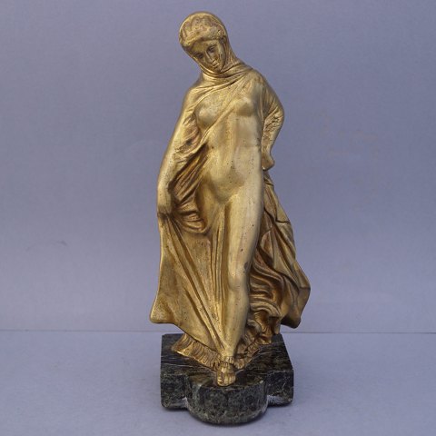 Gold-plated bronzefigure; standing naked woman with loose robes from the beginning of the 20th century