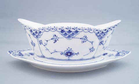 Royal Copenhagen, blue fluted half lace; A sauce bowl of porcelain #587