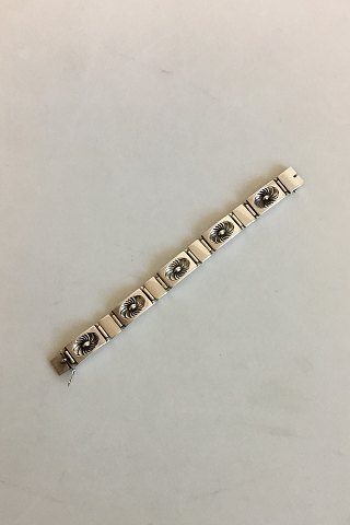 click to zoom