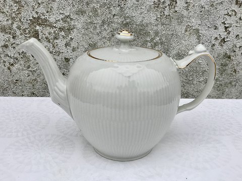 Royal Copenhagen
Tradition
teapot
# 1275/611
* 750kr