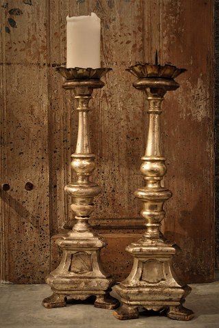 A pair of antique 1800