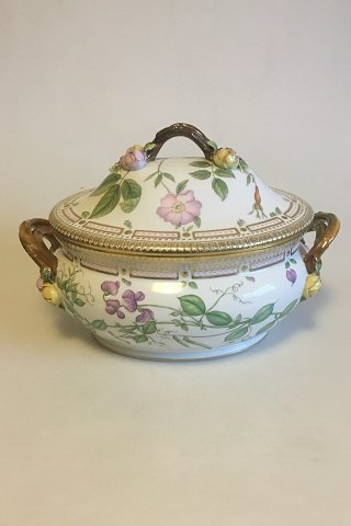 Royal Copenhagen Flora Danica Tureen No 3559