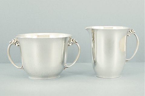 Georg Jensen, Harald Nielsen; A set with sugar bowl and creamer of sterling 
silver #456D