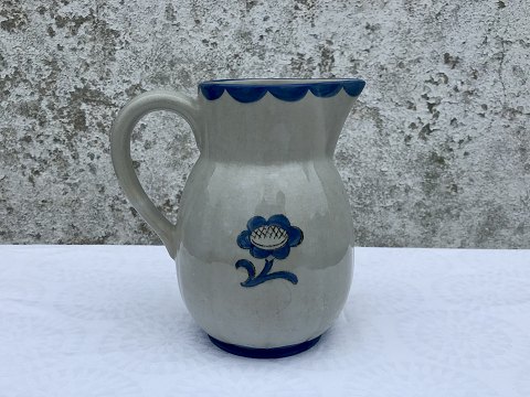 Gustavsberg
Blue pyro
jug
* 450kr