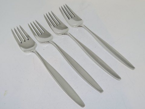 Georg Jensen Cypress sterling silver
Dinner fork 19.0 cm.