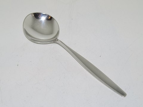 Georg Jensen Cypres
Bouillionske 14,6 cm.