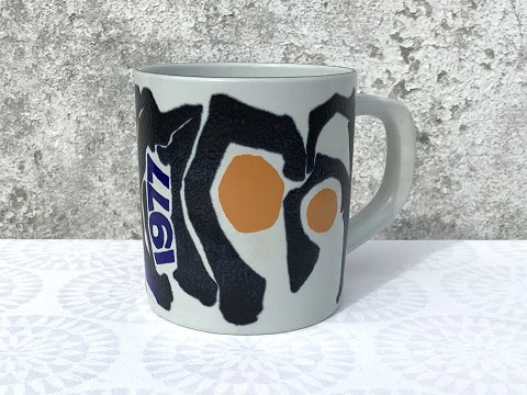 Royal Copenhagen
Große jährliche Tasse
1977
* 125kr