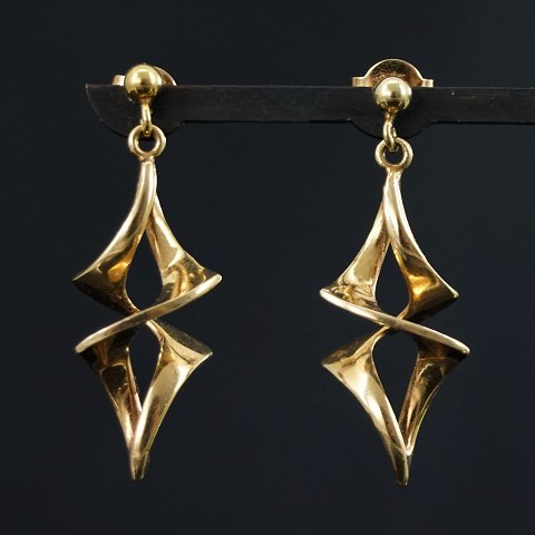 Hermann Siersbøl; Earrings of 14k gold