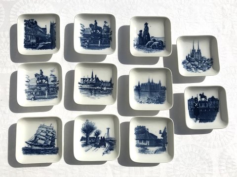 Royal Copenhagen
Small plates 11 pcs
# 2985/985
* 400kr total